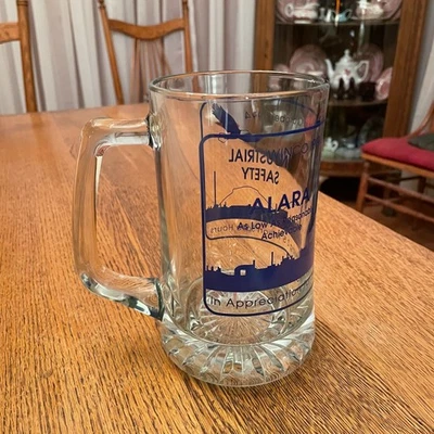 Taza de cerveza conmemorativa de seguridad vintage WINCO (Westinghouse Idaho Nuclear Company) Foto 1 de 4