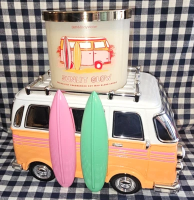 TOTALMENTE NUEVO Surf Van 3 Mechas Candelabro Pedestal CAJA ORIGINAL Baño y Cuerpo Funciona Foto 1 de 4