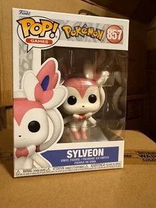 Funko Pop! Juegos Pokémon - Figura Vinilo Sylveon Totalmente Nuevo - Imagen 1 de 4