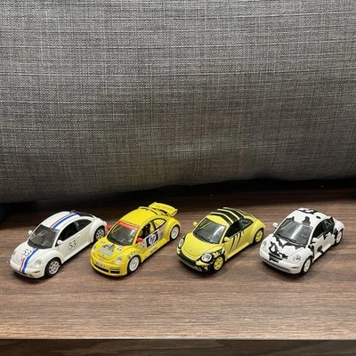 Coches modelo IXO VW Volkswagen Beetle 1:43 Cow Bee Racing Herbie Foto 1 de 4