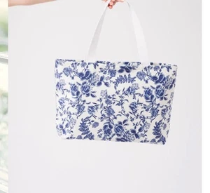 Smith & Quinn Day Tote Blue Floral Evening Garden Bag EUC Granny Core Cottage - Picture 1 of 7