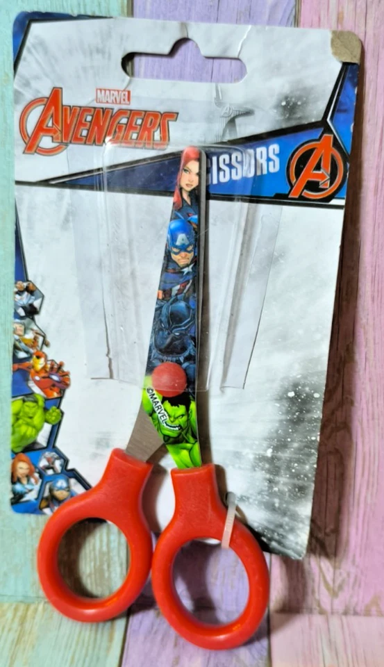 Kinderschere Marvel AVENGERS Bastelschere runde Spitze Schere Kinder Jungen - Bild 1 von 1