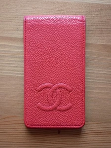 Support téléphone Chanel - Photo 1 sur 8