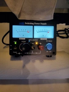 MFJ-4225MV Alimentatore Switchante "COSÌ COM'È" - Funziona... - Foto 1 di 11