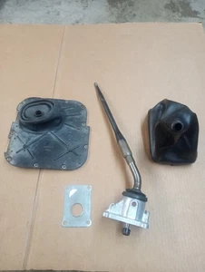 1997 - 2000 Dakota 5 Speed Shifter, Gear Selector, Boot & Bushing . OEM - Picture 1 of 14