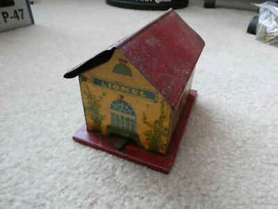 Vintage Pre-War O Scale Lionel Tin Whistle Station Building 48W - Image 1 of 3