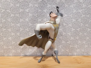 2010 Toy Quest Dreamworks Megamind Flying Metro Man Mini Modellino 4" - Foto 1 di 8