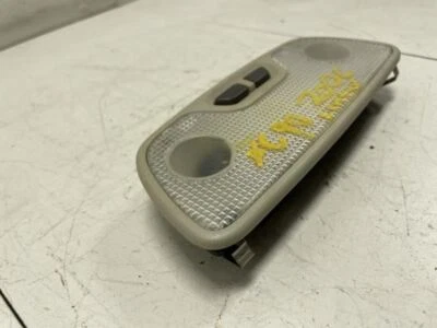 VOLVO XC90 2003 2014 LUZ DE CÚPULA DE TETO INTERIOR CENTRAL TRASEIRA DE FÁBRICA - Imagem 1 de 4