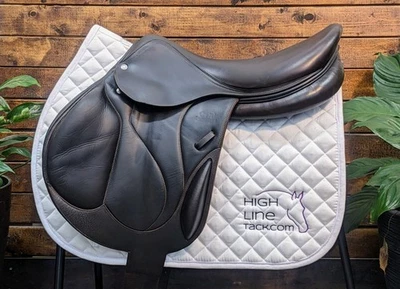 18" Devoucoux Chiberta O 2A (2015) *Full Buffalo Leather* - Image 1 of 4