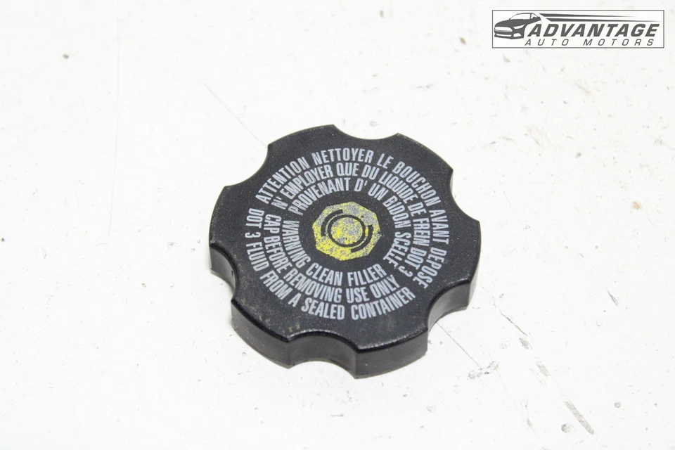 Chevrolet Colorado 2015-2020 3,6 L freno cilindro maestro tapa depósito OEM Foto 1 de 4