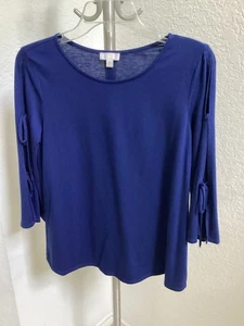 Bezauberndes Charlie Damen Top blau 3/4 offene ausgestellte Ärmel mit Bindebändern Akzent. Größe S - Bild 1 von 6
