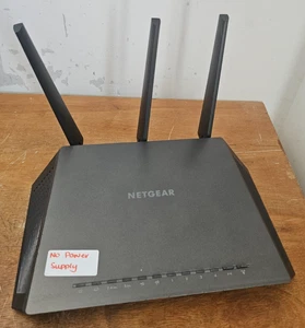 NETGEAR R7000-100PAS Nighthawk AC1900 1300 Mbps Bezprzewodowy router prądu przemiennego - Działający - Zdjęcie 1 z 21