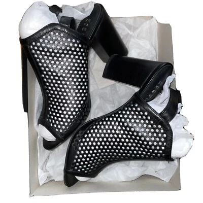 BARNEYS NEW YORK Hecho en Italia Tacones Plataforma Cuero Negro -8 Usados Una Vez Dentro Foto 1 de 4