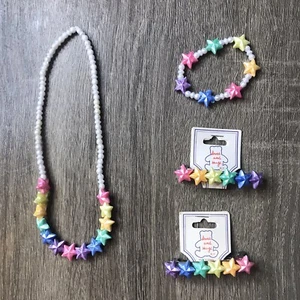 Rainbow Jewelry Girls Stars Set of Stretchy Necklace, Bracelet, & 2 Barrettes - Picture 1 of 4