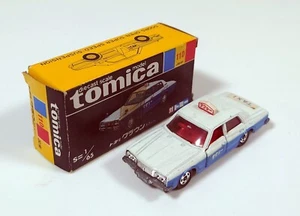 Tomica 110-1-3 Toyota Crown Taxi white/light blue 1:65 made in Japan - Picture 1 of 8
