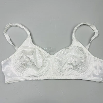 Playtex No Wire Bra 42B Satin Soft Cup Ultimate Lift 4745 Wide Adjustable - Image 1 of 4