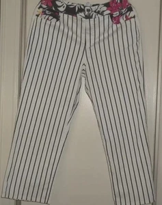 Chico's White w Black Stripes Floral Waist Stretch Size 0.5 Small Capris Pants - Picture 1 of 7