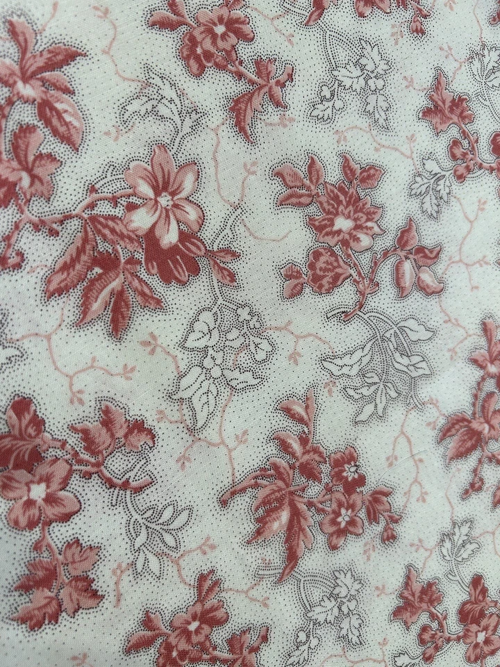 Michael Miller Rose Creme Floral Leaves Flowers 100% COTTON QUILT FABRIC - Изображение 1 из 4