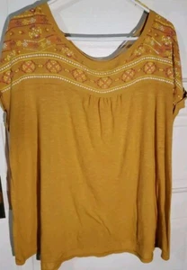 NWT Tempted Hearts Women’s 2X Bohemian Style Short Sleeve Shirt, Yellow Floral - Picture 1 of 8