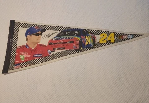 NASCAR Driver Jeff Gordon Signed Pennant DUPONT Number 24 Car Cover