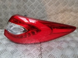 13-15 HYUNDAI IX35 FUORISTRADA DRIVER DESTRO CORPO ESTERNO FANALE POSTERIORE 92402-2Y500 - Foto 1 di 7