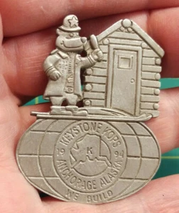 1994 Kiwanis Pin Keystone Kops Anchorage Alaska We Build Made in USA Zinnnadel - Bild 1 von 4
