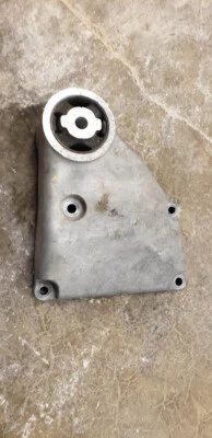 Soporte de montaje diferencial Pontiac Solstice/Saturn Sky 2007-2010 645003819 Foto 1 de 3