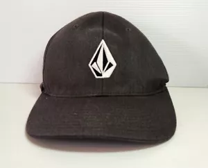 VOLCOM FULL STONE XFIT HAT FLEXFIT CAP FREE POSTAGE SKATE CAP , L-XL Like New - Picture 1 of 5