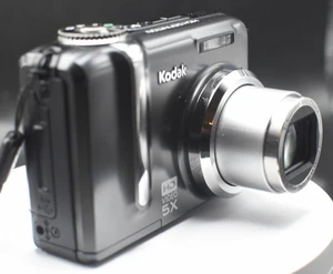 Kodak EasyShare Z1285 12MP Digital Camera – Boxed, Tags Still On, 1GB MInt. - Picture 1 of 7
