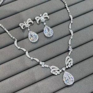 Juego de collar y pendientes de novia Swarovski circonitas - Imagen 1 de 5