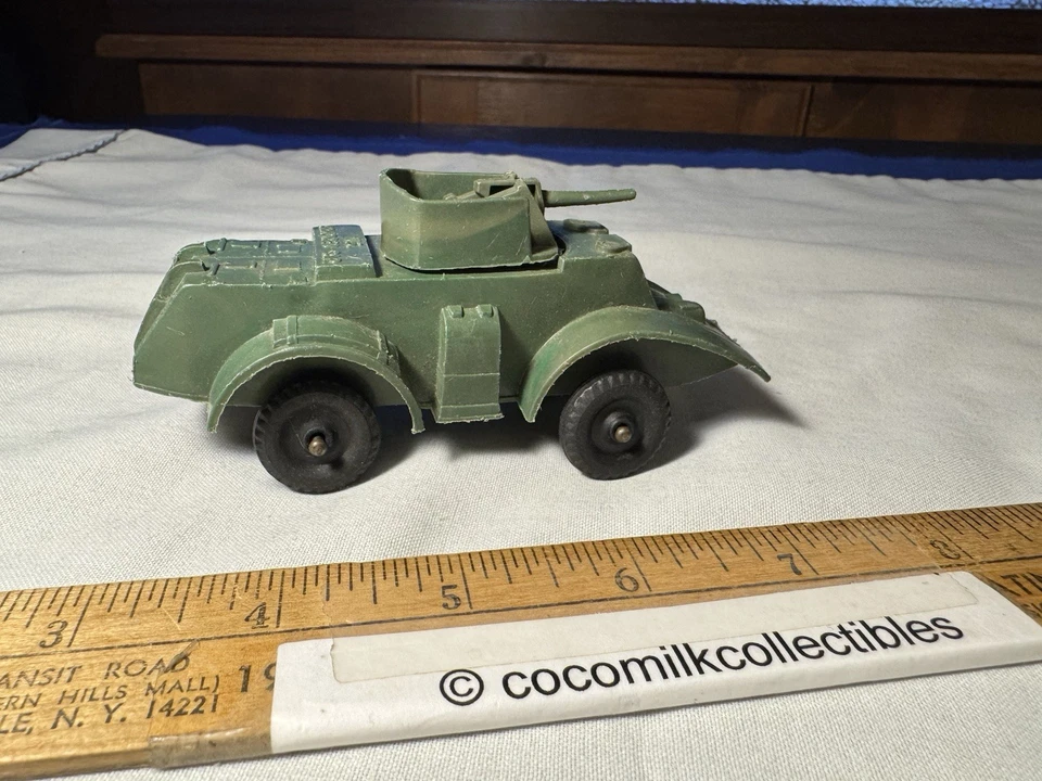 Juguete de plástico Renwal Nº 283 vehículo blindado del ejército de Estados Unidos verde militar años 50 vintage Foto 1 de 4