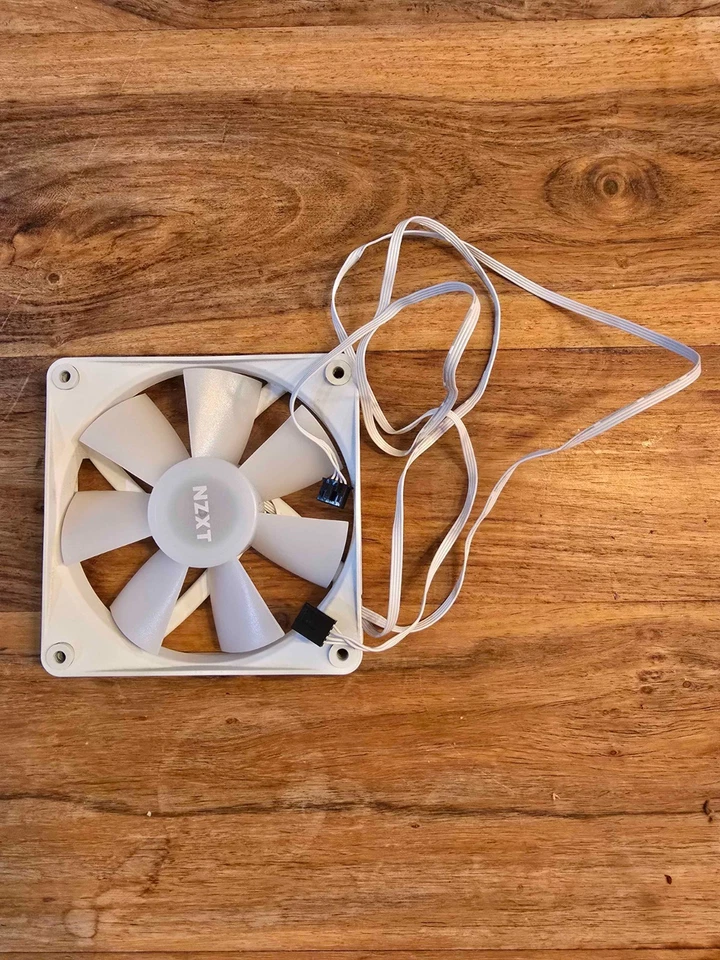 NZXT F120 RGB Core 120mm Fan White - Image 1 of 1