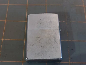 VINTAGE ZIPPO LIGHTER 2517191 1958 Plain Carved JC - Picture 1 of 7