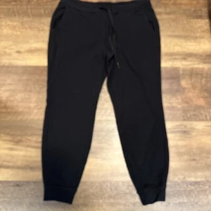Jockey Women's Black Mid Rise Elastic Waist Pull On Jogger Pant Size Medium - Picture 1 of 4