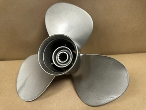 Hélice fueraborda de aluminio Honda 12,1 x 9 OEM # 59130-ZV5-009AH limpia - Imagen 1 de 2