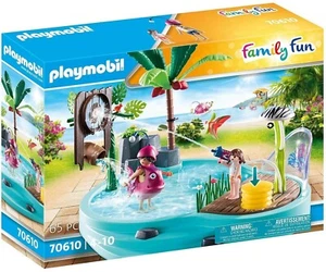 Playmobil 70610 Diversión Familiar Parque Acuático Pequeña Piscina con Pulverizador de Agua, Edades 4+ - Imagen 1 de 1