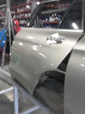 Mercedes-Benz Clase GLC 2019 puerta izquierda gris usado 82000 millas OEM pieza 1147 Foto 1 de 4