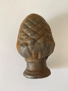 Ancienne Pomme de pin en fonte pour Porte Portail Décoration Jardin Fleurs - Picture 1 of 3