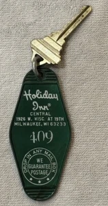 Vintage Holiday Inn Hotel Motel Keychain Fob (Milwaukee, WI Central - Room #409) - Picture 1 of 2