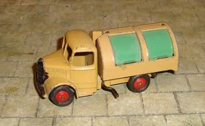 DINKY TOYS  BEDFORD REFUSE WAGON - MADE IN ENGLAND  MECCANO - PLAYWORN UNBOXED - Picture 1 of 8