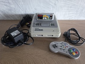 Nintendo Entertainment System Spielekonsole Mit Super Soccer / Controller/ Kabel