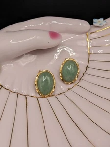 10kt Gold & Jade Cabochon Clip On Earrings - Picture 1 of 6