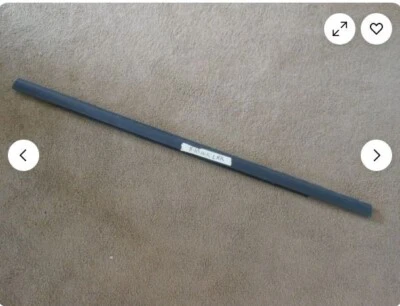 08 09 10 Jeep Grand Cherokee puerta trasera izquierda cinturón ventana moldura 2008 2009 2010 Foto 1 de 2