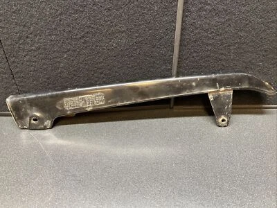 1975 HONDA CB125S H2036) BLACK CHAIN GUARD COVER TRIM CB 125 USED - Imagem 1 de 4