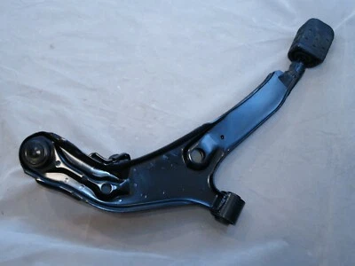 Brazo de control inferior delantero izquierdo lado del conductor compatible con Nissan Altima 1993-1997 Foto 1 de 4