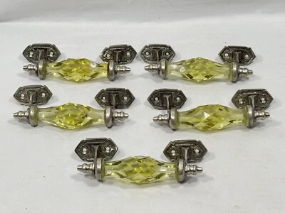 Juego de 5 manijas de puerta de cajón de latón y vidrio verde vintage corte victoriano Foto 1 de 4