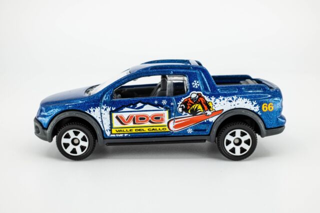 2011 MATCHBOX VOLKSWAGEN SAVEIRO CROSS MBX TOURS 1:64 DIECAST