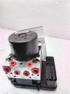 2014 Chrysler 300 ABS Anti Lock Brake Actuator Pump - Picture 1 of 3