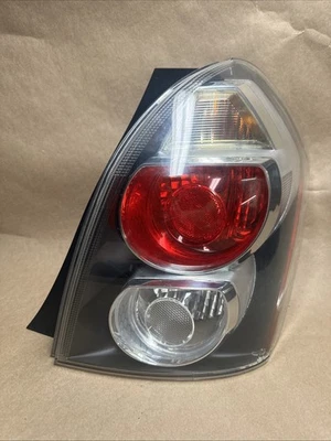 Conjunto de luz trasera Pontiac Vibe 2009-10 lado del pasajero luz trasera genuina B0168 Foto 1 de 4