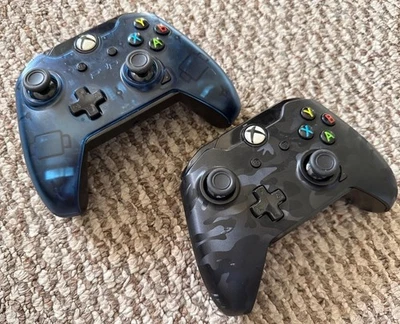 Xbox One Wired Controllers: Transparent Blue + Black (PDQ 048-082) - For Parts - Image 1 of 4